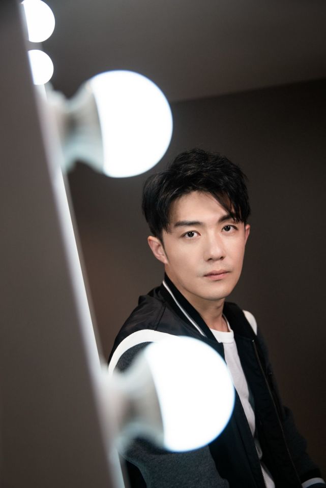 李泽锋:当年中戏毕业就"失业","许幻山"也是磨练出来的