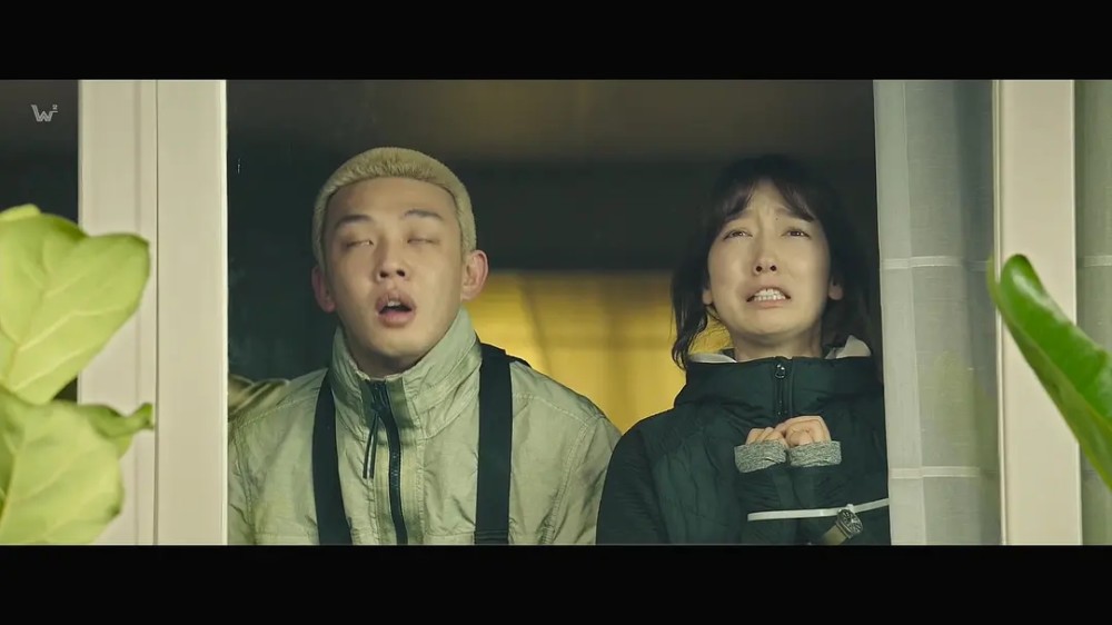 影视推荐疫情期间一部让人感同身受的丧尸类电影活着2020