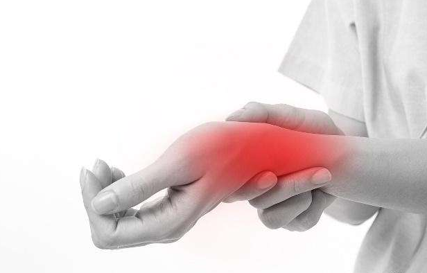 尤其是这种手麻,与脑梗相关!