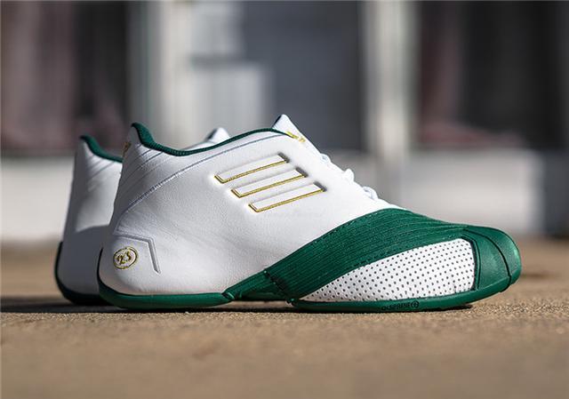 t-mac 1 svsm:麦迪个人首双签名篮球鞋,詹姆斯母校专属配色_腾讯新闻