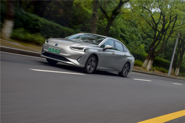 广汽丰田ia5长续航大空间"真香"!