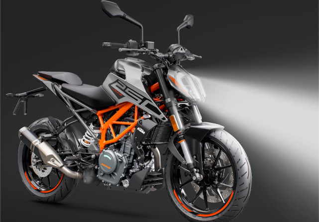 ktm 250 duke新款在印度上市 售价约合1.9万元人民币