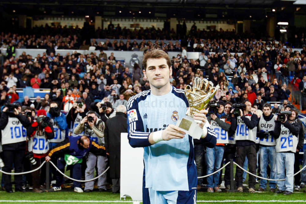 再见,圣卡西!永远的守护神 伯纳乌等你回家