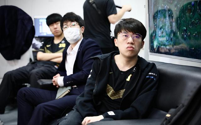 LPL生死局！RNG能战胜BLG吗？BLG会是最终水鬼吗？