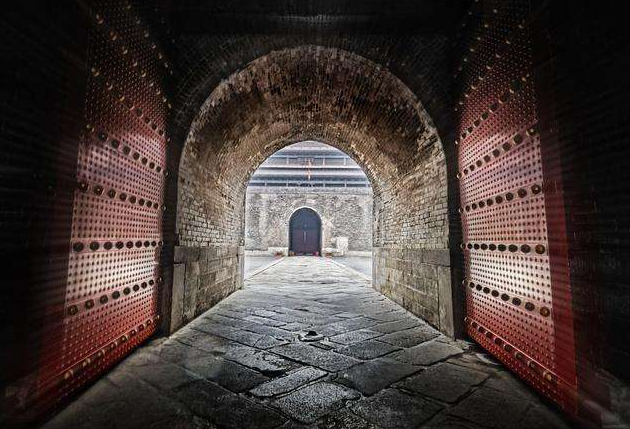 "一城开四门,五险守皇安",分析古代一城多门的意义