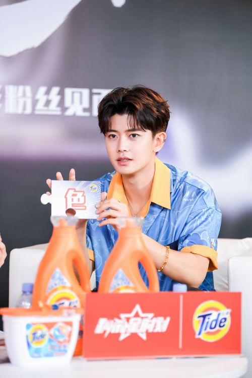 汰渍任嘉伦微电影粉丝见面会见证锦衣神探的本色时刻