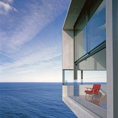 台风肆虐一夜海景房玻璃全碎教教你海景房门窗该如何选