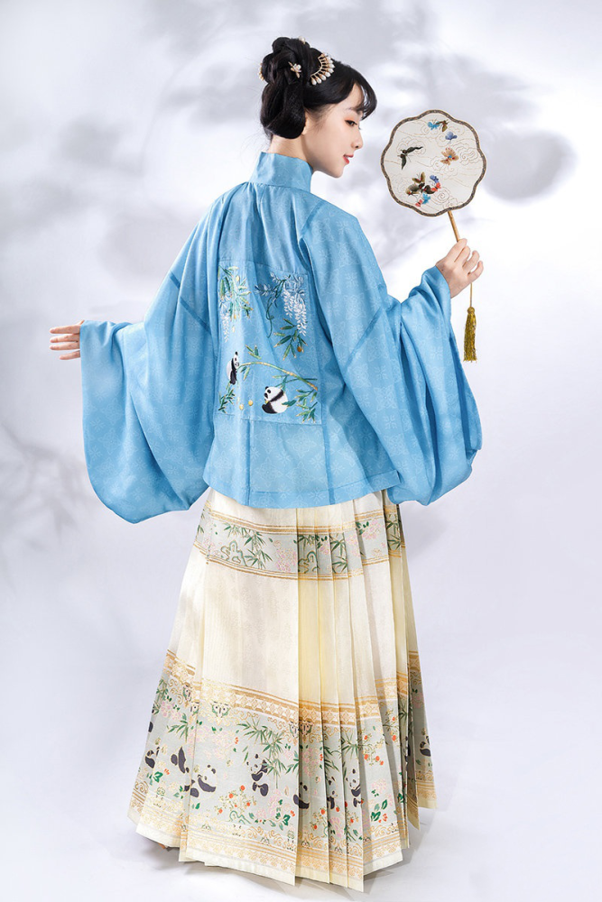 纯色汉服太过单调撞色汉服才更出彩个性鲜明又有特色