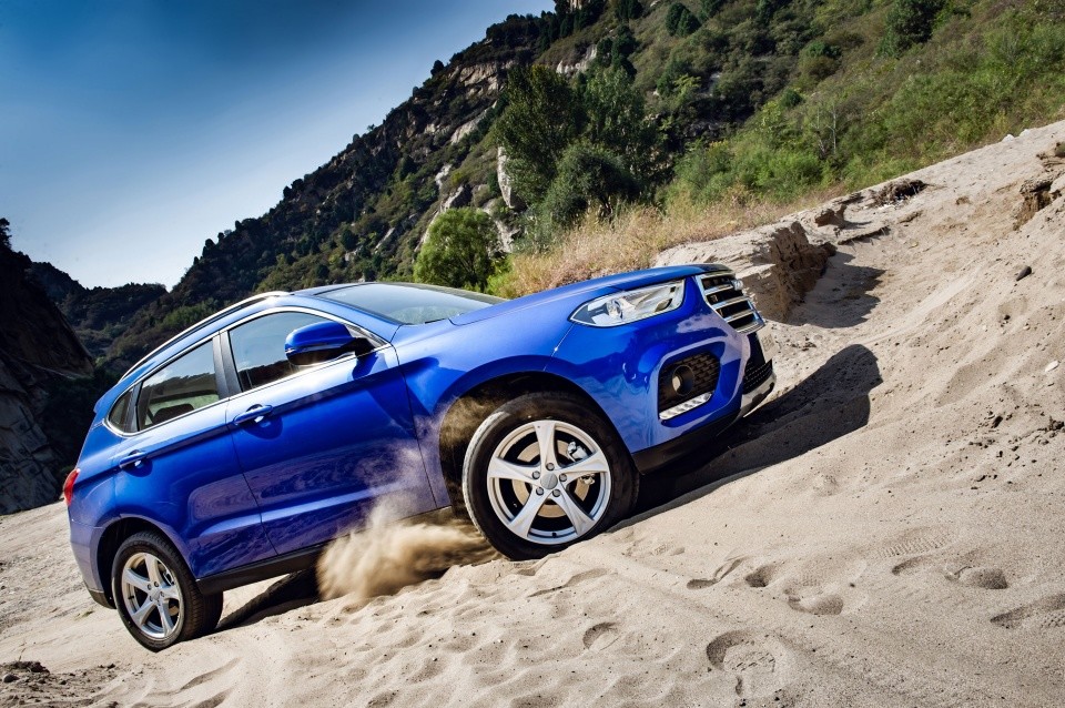 哈弗h2|激情夏日高温礼，年轻人购车就选哈弗H2