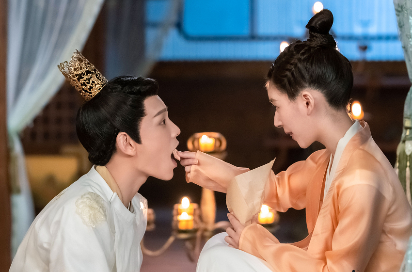 传闻中的陈芊芊2官宣编剧晒出海报剧迷粉的要求只有一个