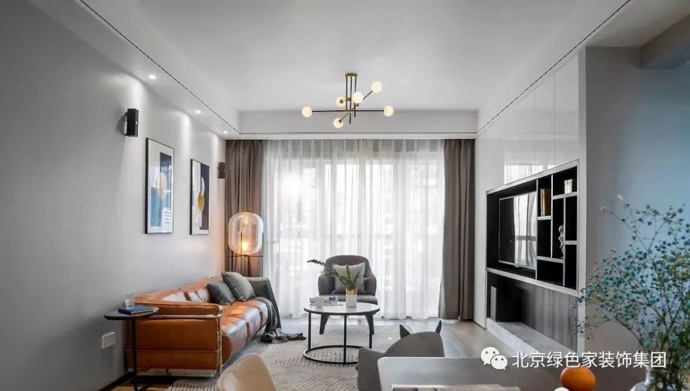 衣帽间|130㎡现代主义4室2厅，远离喧嚣，融入对生活的热爱！