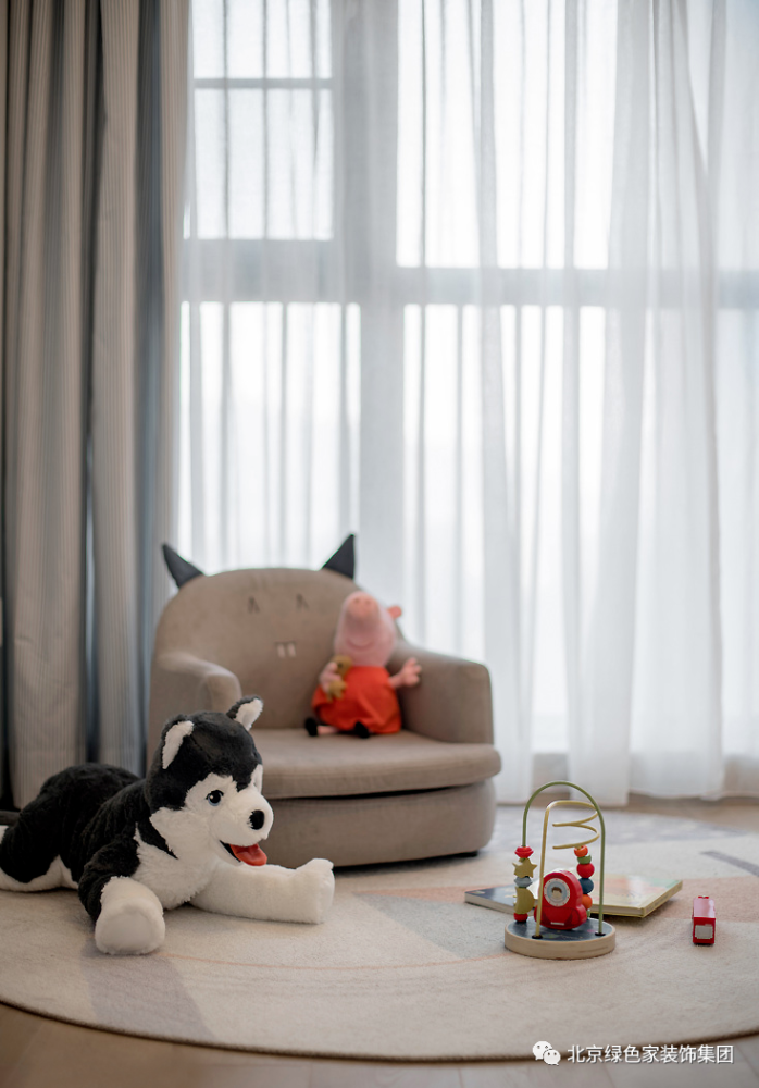 衣帽间|130㎡现代主义4室2厅，远离喧嚣，融入对生活的热爱！