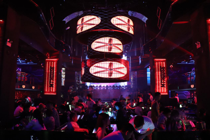 好吃好玩,尽在mtlivehouse音乐酒吧!