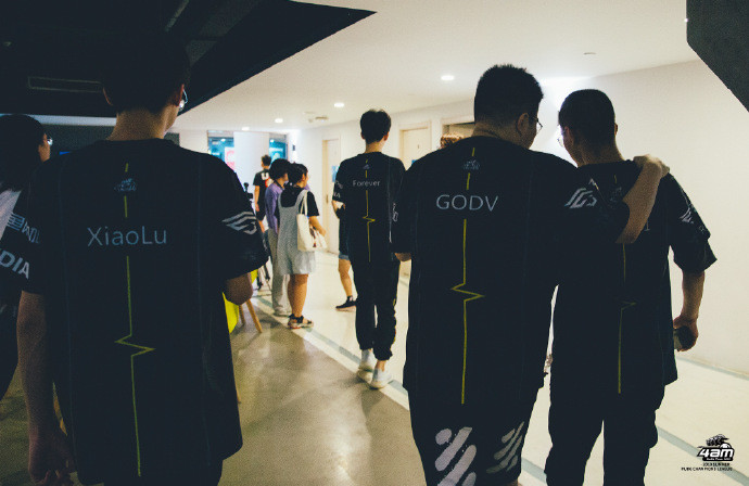 4AM要建立DOTA2分部了？韦神发文新项目正在准备中，配图DOTA2