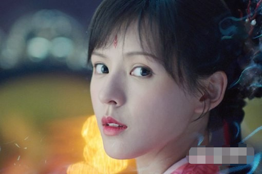 琉璃美人煞褚玲珑喜欢谁褚玲珑是什么结局