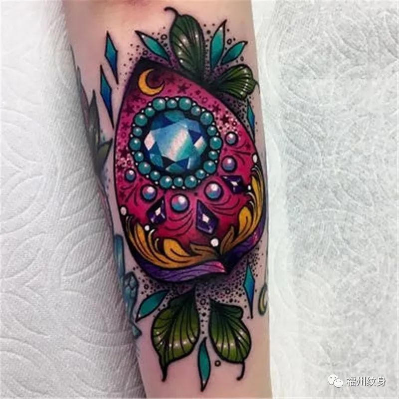 有丰富色彩的纹身图案