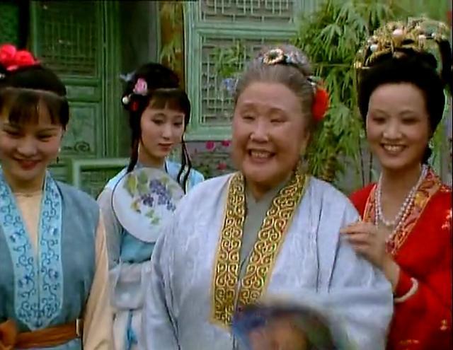 红楼梦|《红楼梦》中女性地位极高，在真实的历史中，闺秀的地位如何？