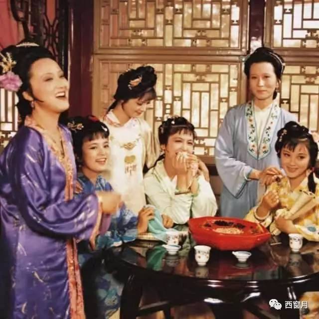 红楼梦|《红楼梦》中女性地位极高，在真实的历史中，闺秀的地位如何？