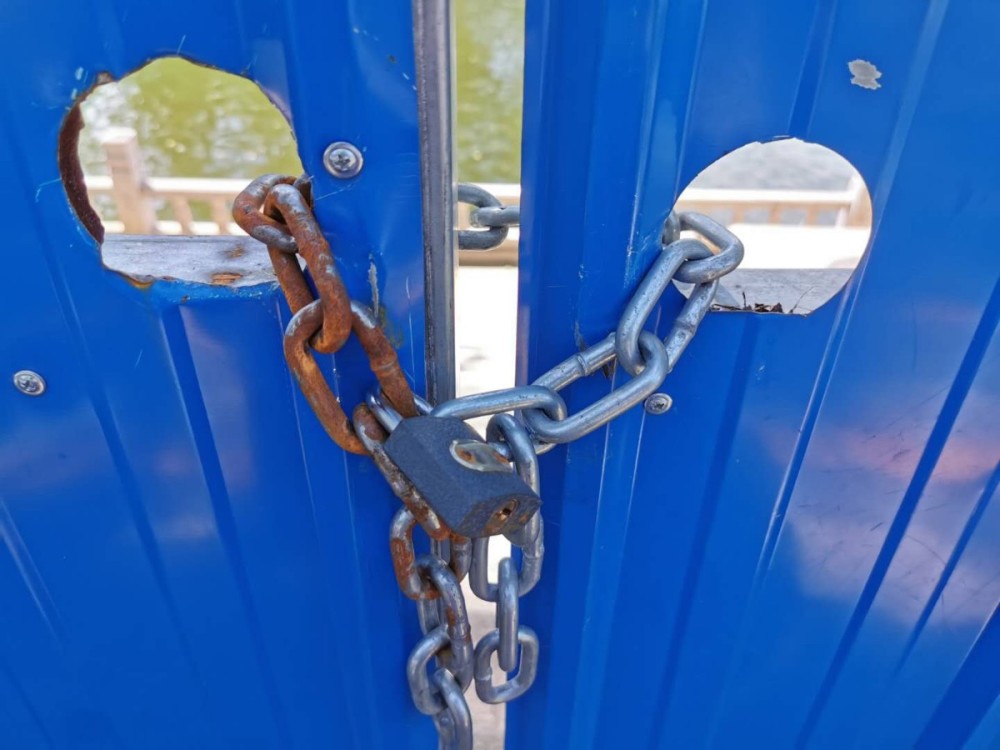 公园|游园文明多了，但这个问题仍难治