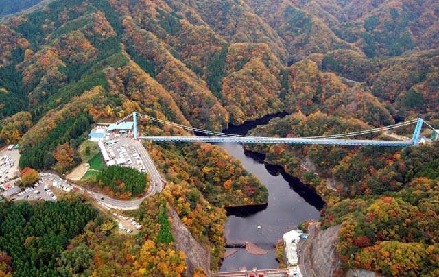 筑波山及周囲一带被定为"水乡筑波国立公园",是茨城县的象征,日本三大