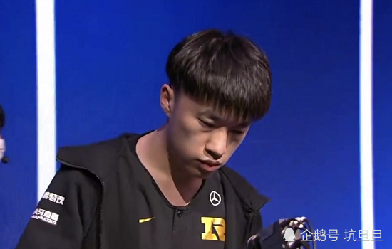 MLXG复盘RNG比赛，直言关键装备没人出，小虎真的会退役吗？