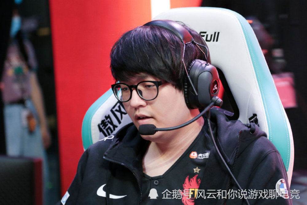 英雄联盟拍电视剧，谁更适合当男主角？uzi还是阿水？要排IG还是FPX？