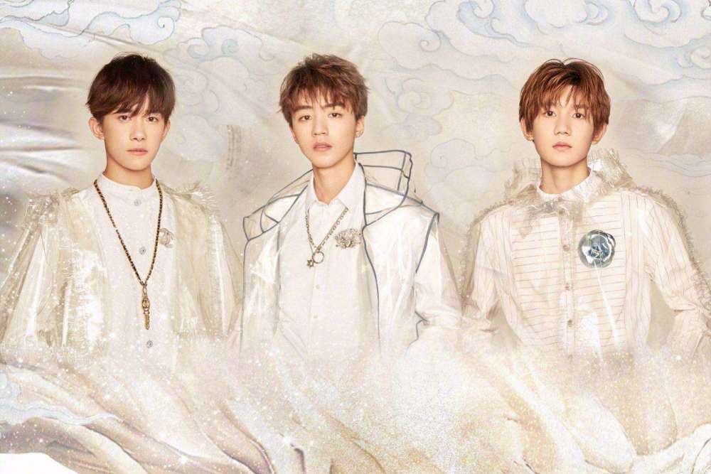 tfboys七周年风波不断,海报被批太土,线上门票花式割韭菜引争议