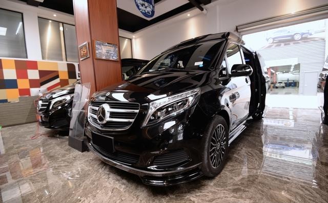 2020款奔驰v260l高顶七座配置解读