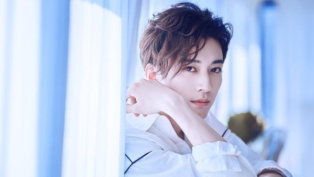 随着《琉璃》(原名《琉璃美人盏》)的开播,大家都开始围绕着剧情和