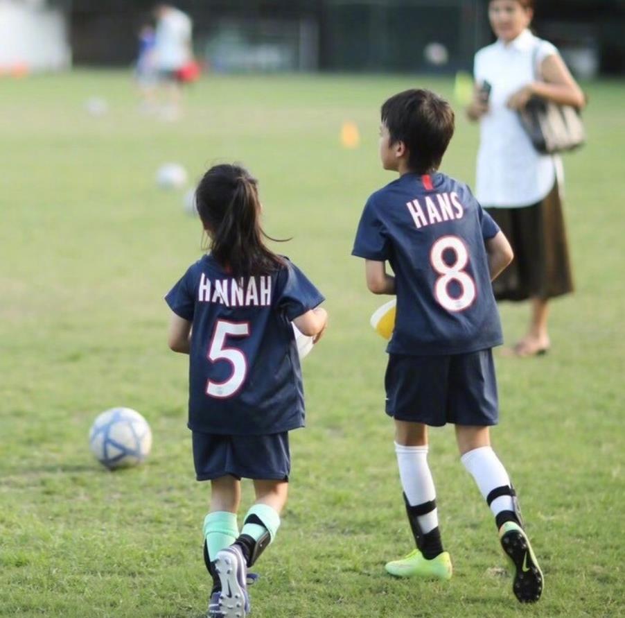 小花妹妹|孙俪好有仪式感，小花妹妹掉人生第一颗乳牙，她用特制礼盒收藏