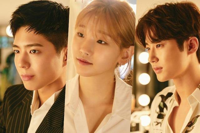 朴宝剑朴素丹边佑锡在tvn电视剧青春记录的新海报