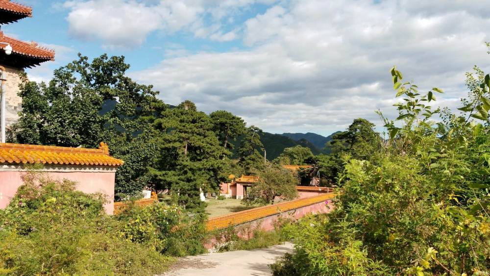 康陵村|在京郊十三陵景区内有一个小村庄 能品尝最正宗的春饼