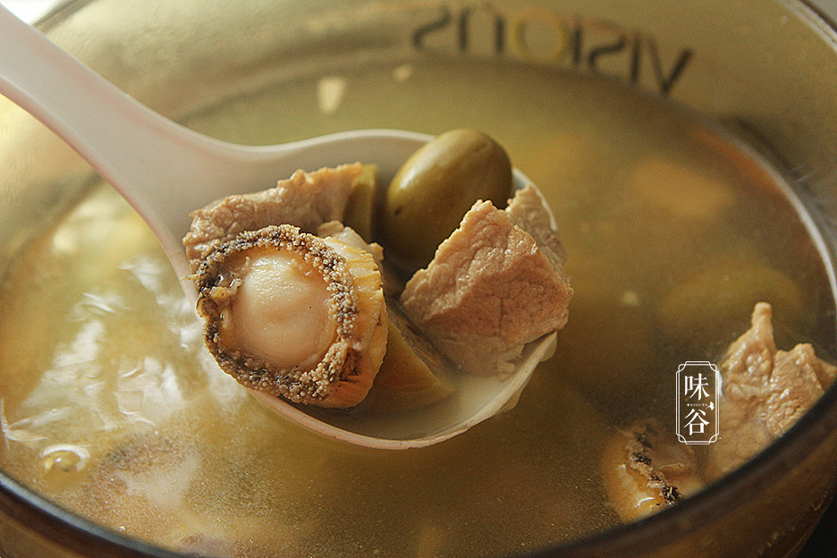 立秋时节,喝汤胃口不开的话,可以试试这碗青橄榄鲍鱼瘦肉汤哦,喝完