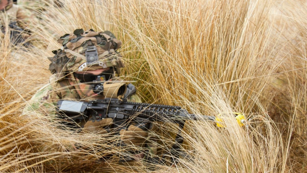 美国陆军提出单兵隐身作战服概念,使用吸波材料让雷达失去效果