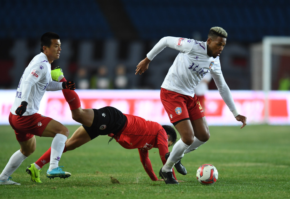 cba下赛季或启用全华班政策|CBA新赛季还是使用全华班目前有3个选择，姚明说了算！