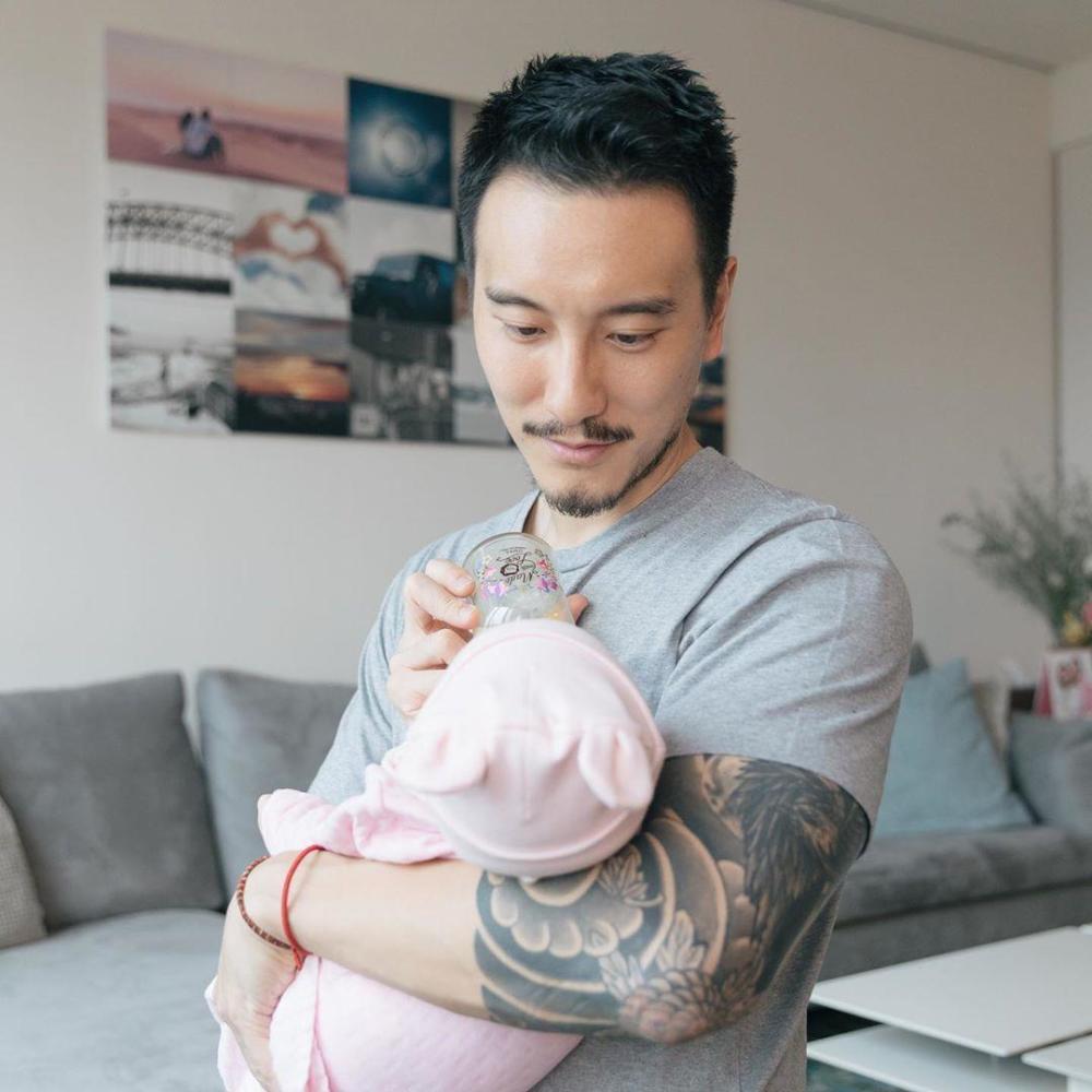 好想要有一个这样的爸爸喔!充满浓浓父爱的8位顾家又时尚的超级奶爸