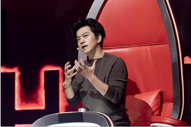 中国好声音|《中国好声音》第三位导师出炉，今年有两位“冠军导师”同台比拼