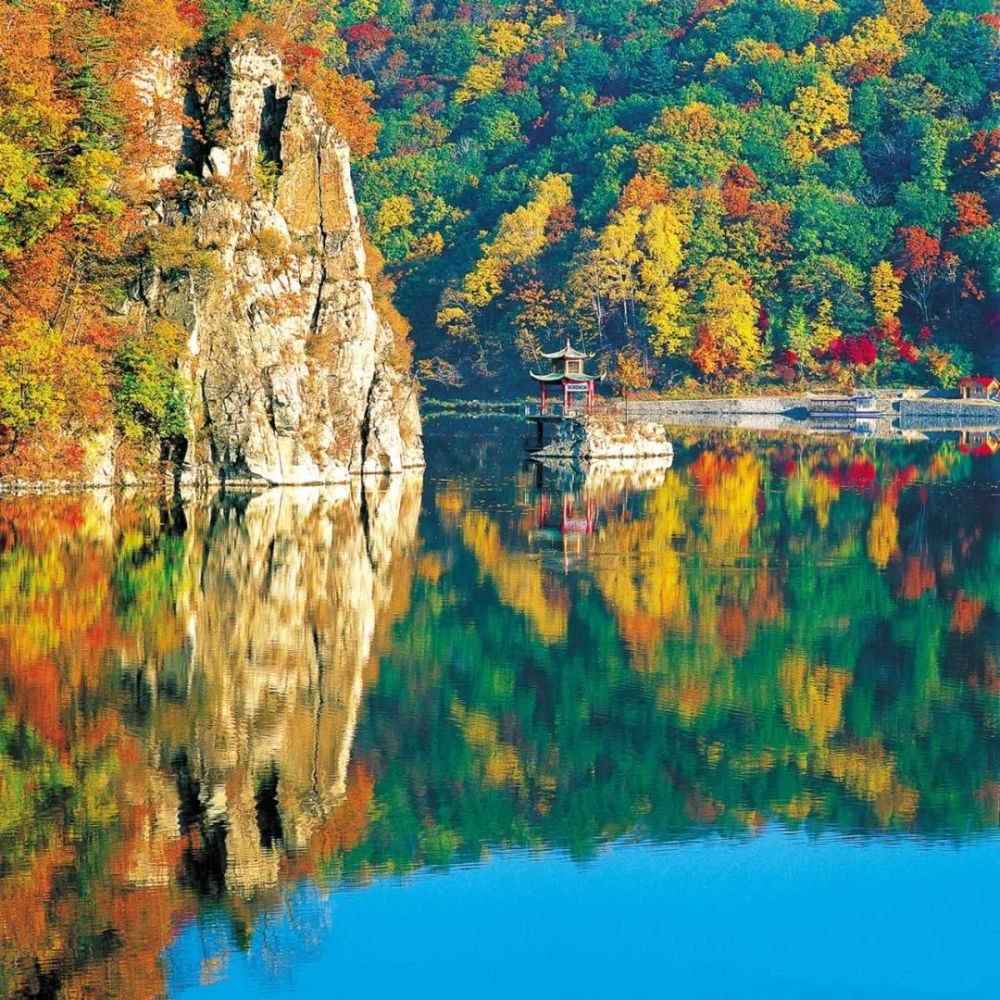三角龙湾 四季旅游美景