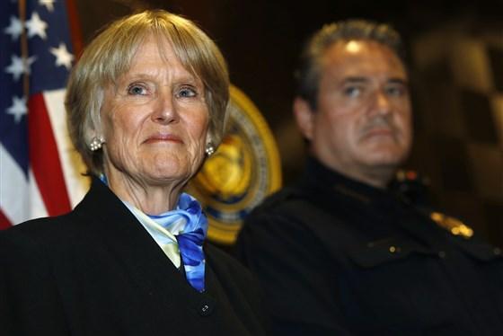 逃亡|美国囚犯逃亡近半个世纪，被49年前他枪击的警察抓到