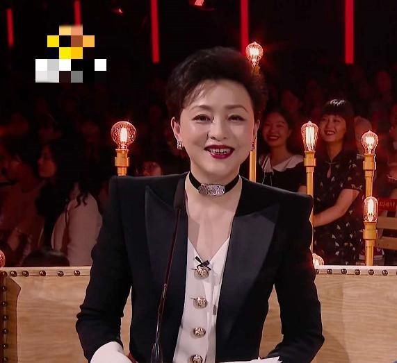 乘风破浪的姐姐|52岁杨澜近照曝光！皮肤紧致气质佳，曾自曝不会限制老公自由