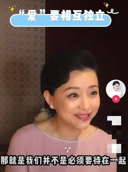 乘风破浪的姐姐|52岁杨澜近照曝光！皮肤紧致气质佳，曾自曝不会限制老公自由