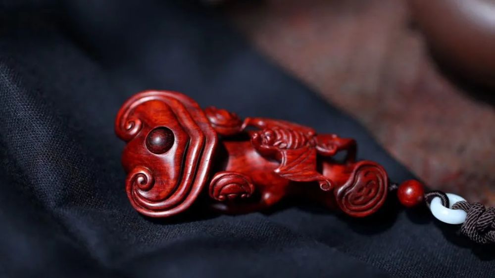 小叶紫檀|想要小叶紫檀盘出好包浆，这几件事情绝对不能做！