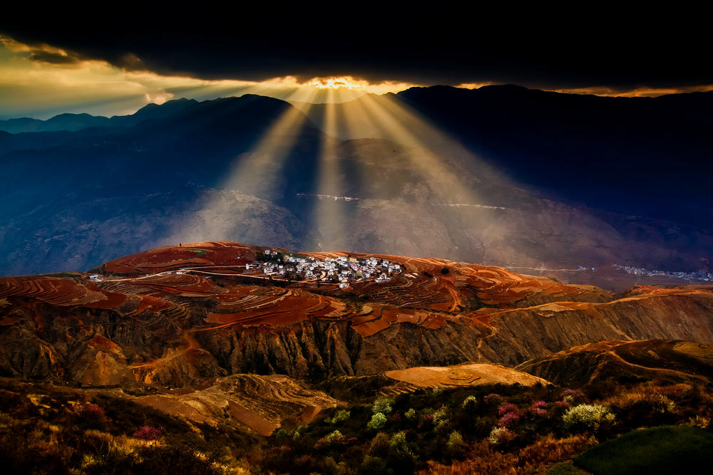 方鸿渐|一个人最大的灾难：对外人和气，对家人发脾气