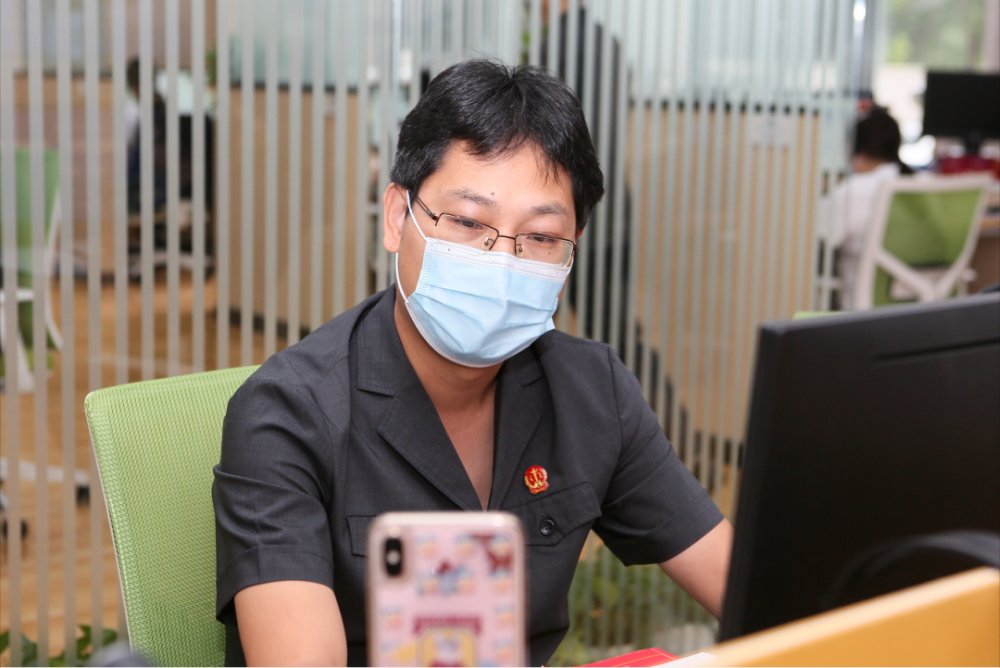 民二庭副庭长胡正喜,法官王凡为居民朋友们讲讲《民法典》继承编之"