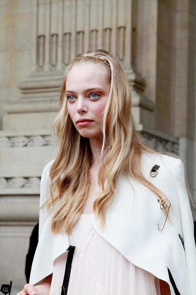 t台下的谭雅所以之前那段空白时间tanya到底是不是去学习了呢?