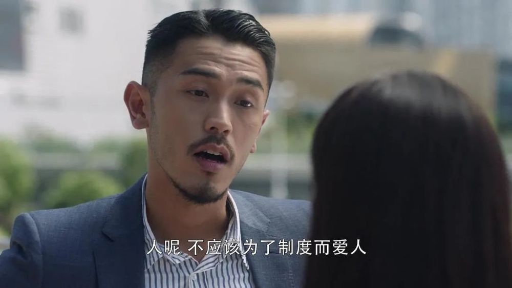 钟晓芹|打着独立女性的幌子，乐此不疲的“侮辱”女性