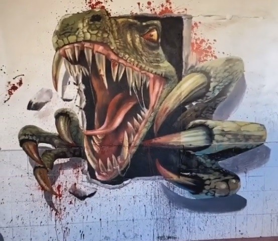 这只恐龙画得真霸气一面废墙上画出真水平难得一见的好作品