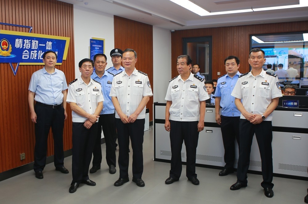 省公安厅副厅长修春清到枣庄调研指导公安工作慰问患病民警