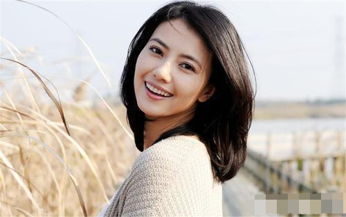 高圆圆|41岁高圆圆商场亮相被包围，路人镜头曝光真实颜值