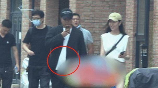 陈思诚|与美女同行后，陈思诚公开为佟丽娅庆生，岳父佟吉生点赞力证两人恩爱如初